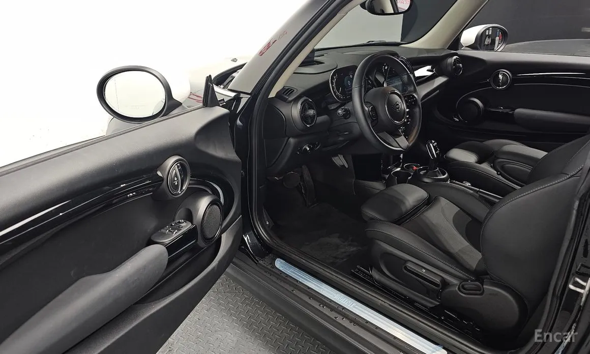 Фото 11 - Mini Cooper