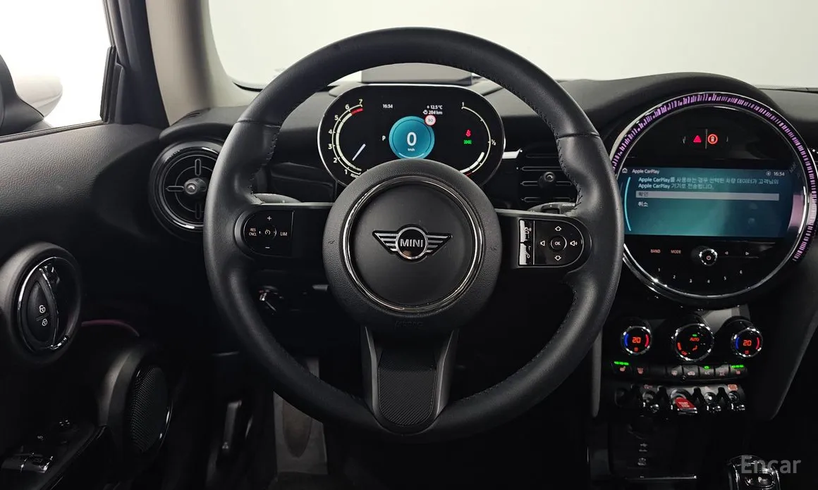 Фото 13 - Mini Cooper