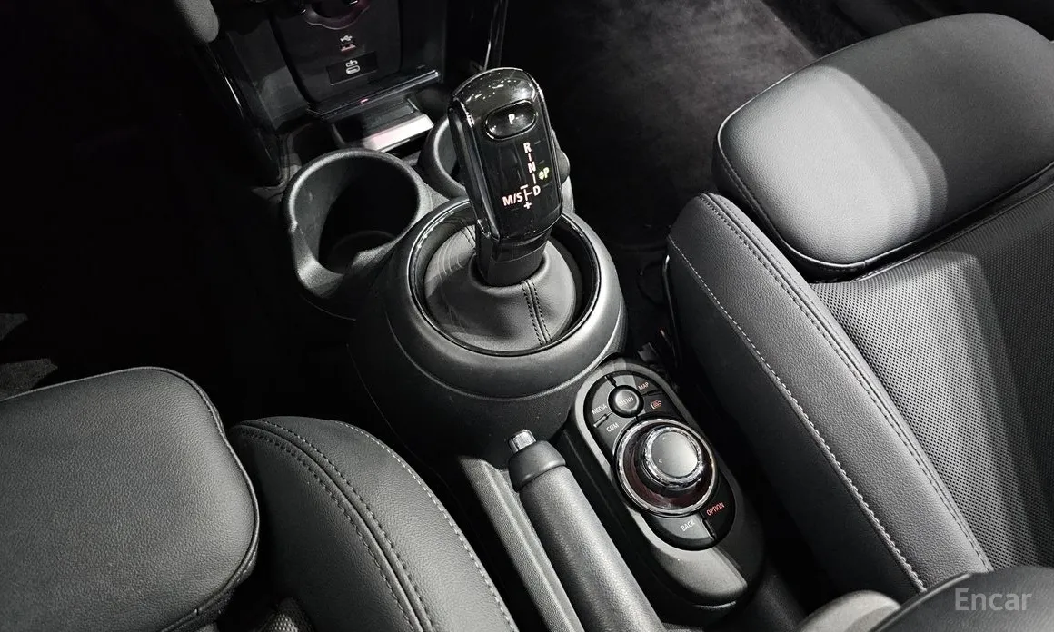 Фото 9 - Mini Cooper