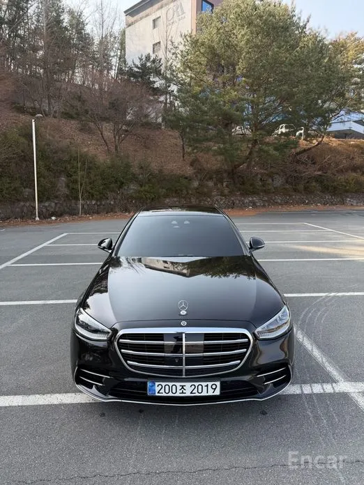 Фото 18 - Mercedes-Benz S-Class