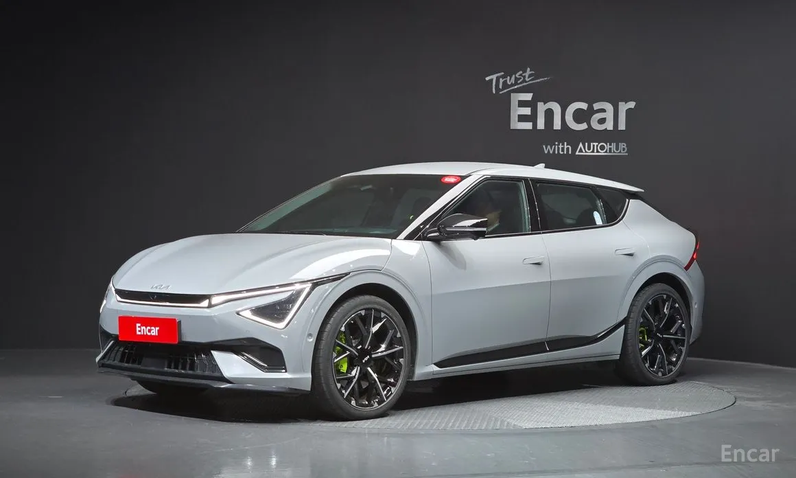 Фото 1 - Kia EV6