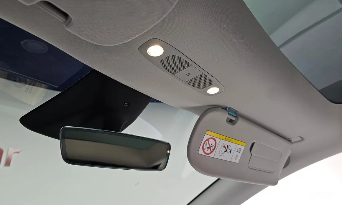 Photo 17 - Tesla Model Y