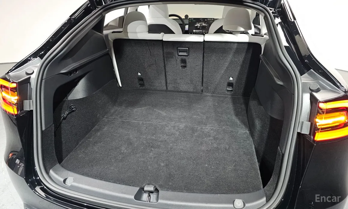 Photo 20 - Tesla Model Y