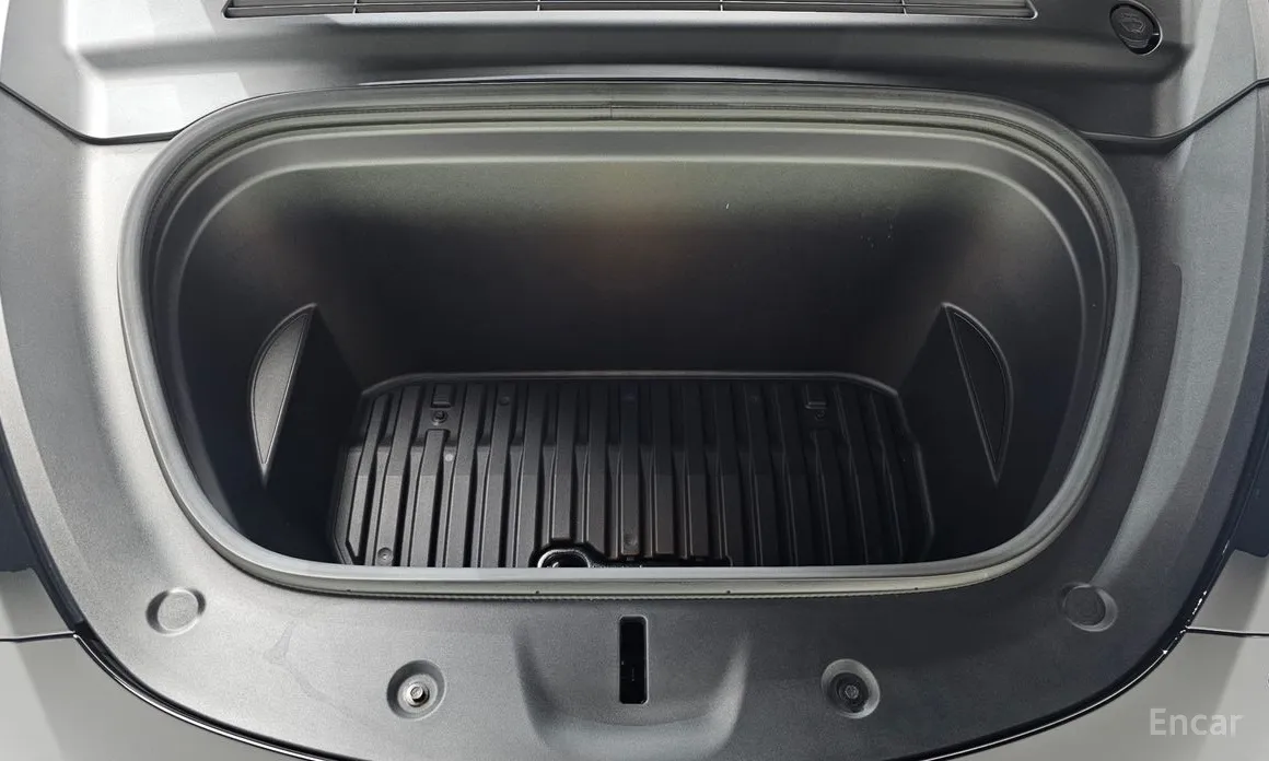 Photo 6 - Tesla Model Y