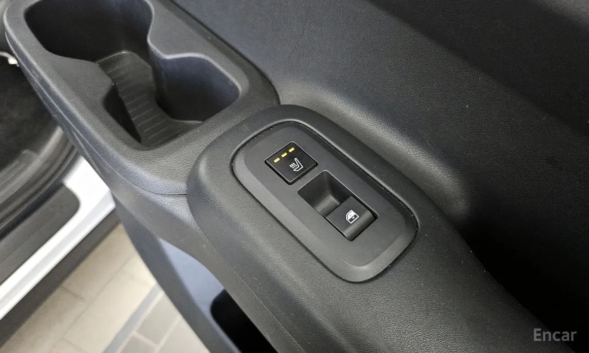 Photo 19 - Hyundai Santa Fe