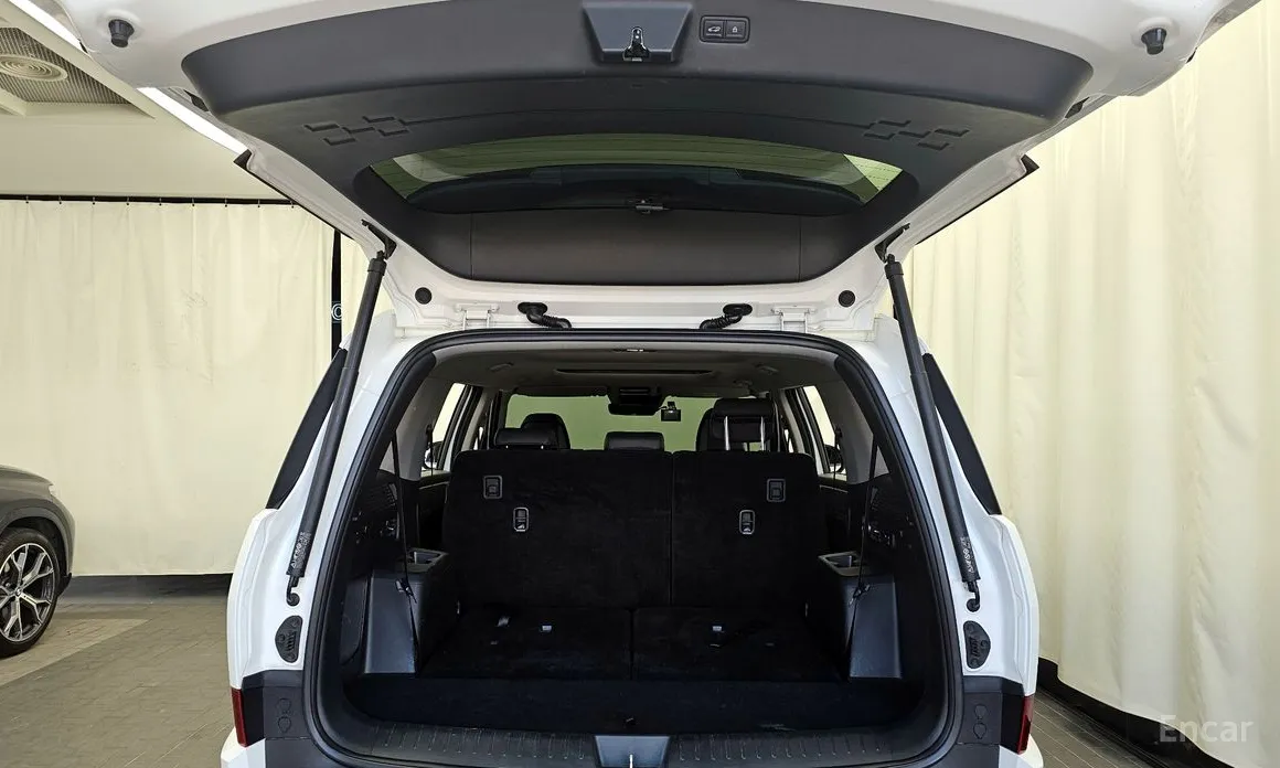 Photo 20 - Hyundai Santa Fe