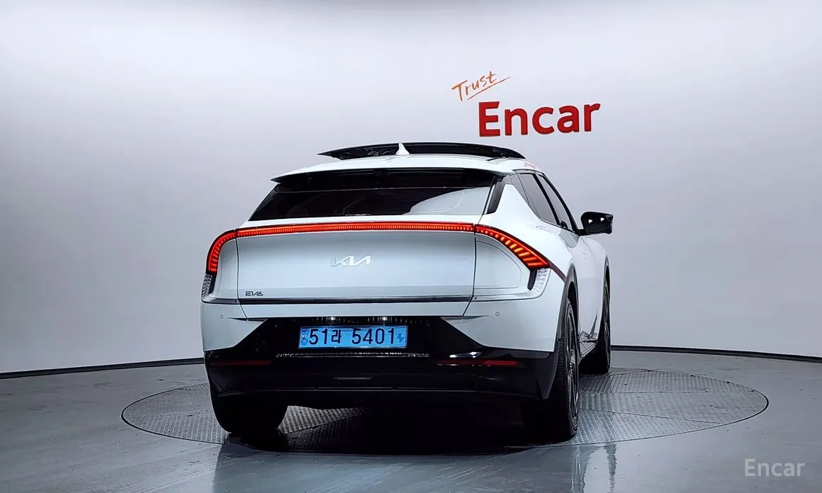 Фото 4 - Kia EV6