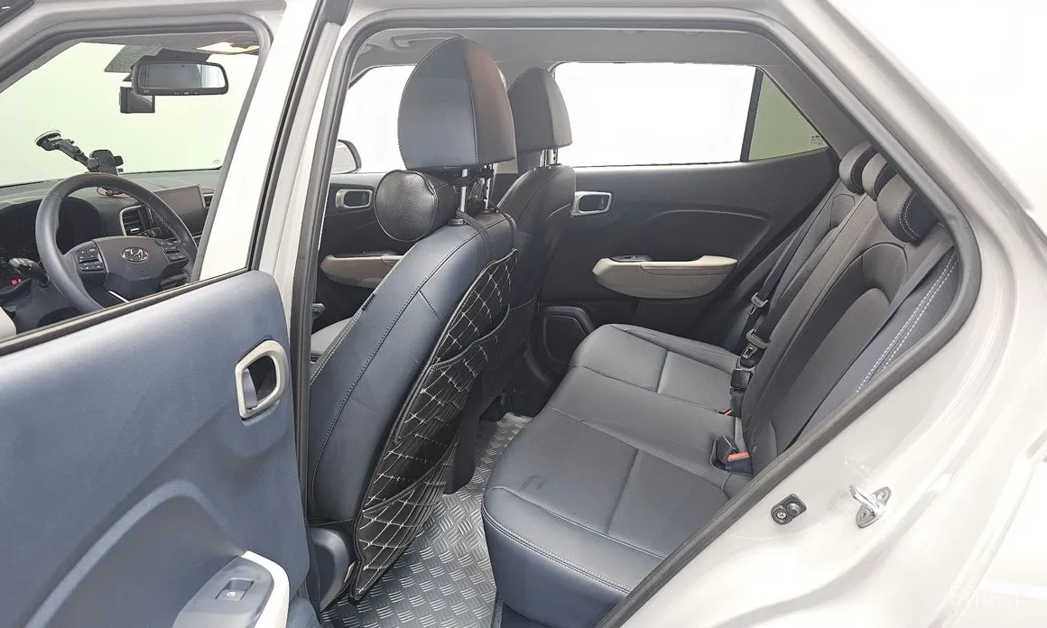 Фото 11 - Hyundai Venue