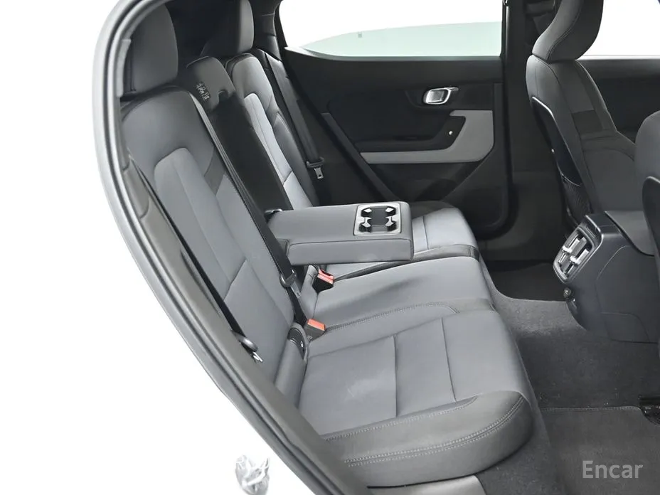 Фото 12 - Polestar 2