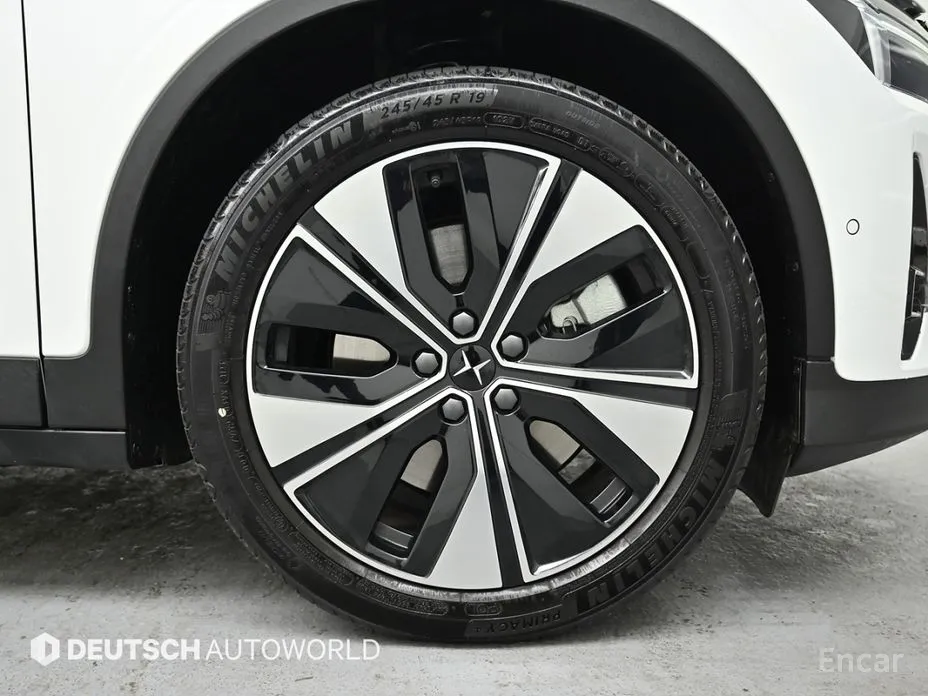 Фото 5 - Polestar 2