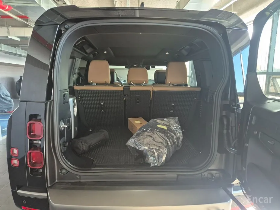 Фото 16 - Land Rover Defender