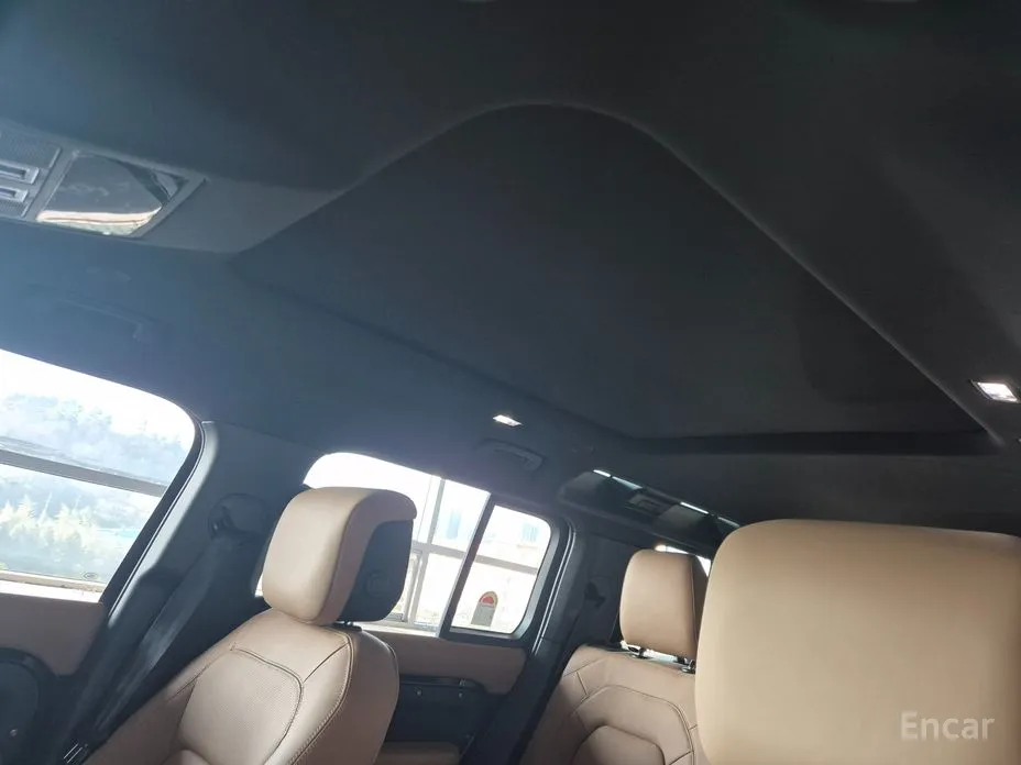 Фото 17 - Land Rover Defender