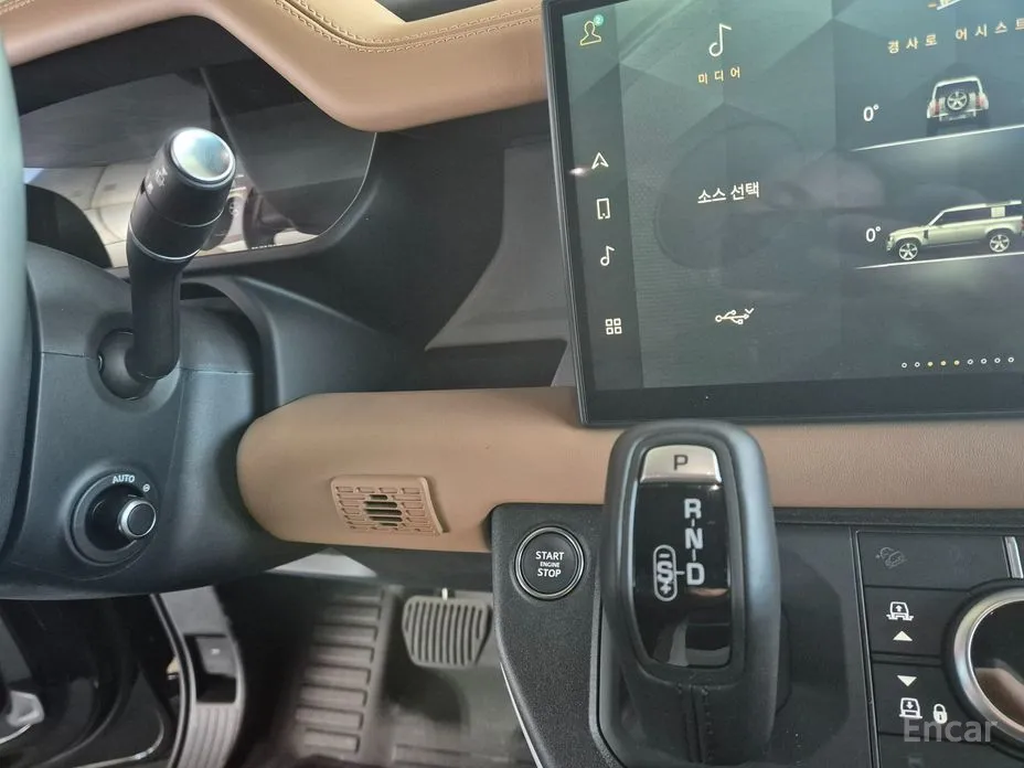 Фото 18 - Land Rover Defender