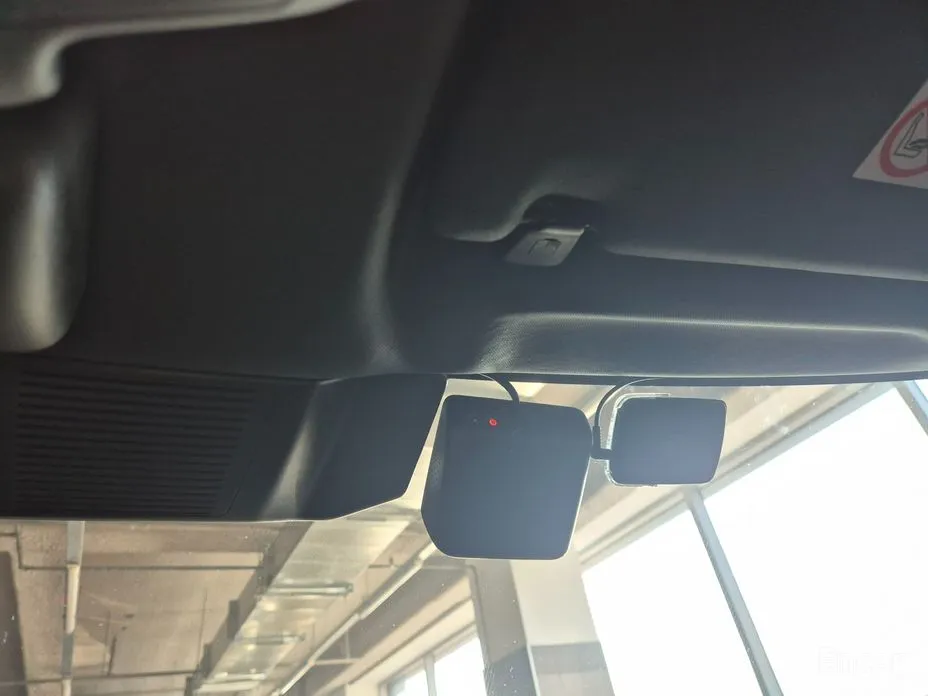 Фото 8 - Land Rover Defender