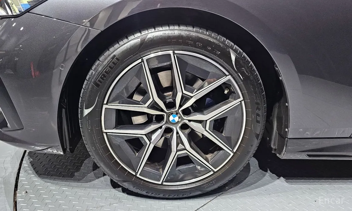 BMW 5 Series 2023 520i M Sport
