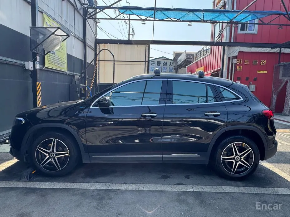 Фото 9 - Mercedes-Benz EQA