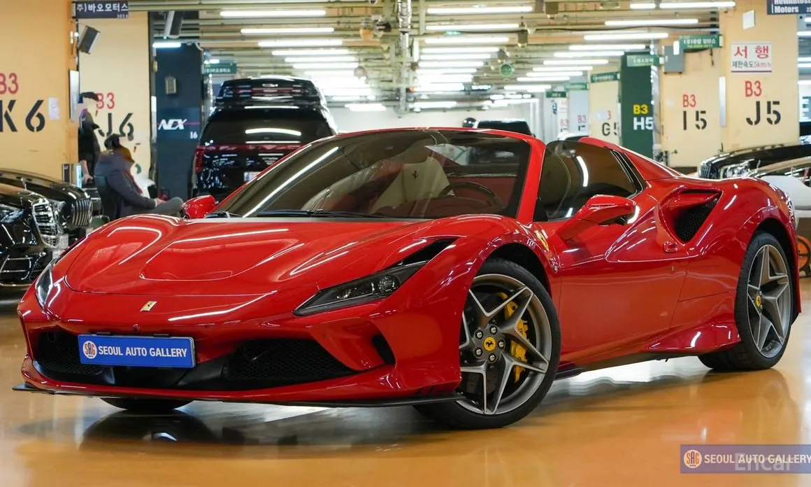 Фото 1 - Ferrari F8