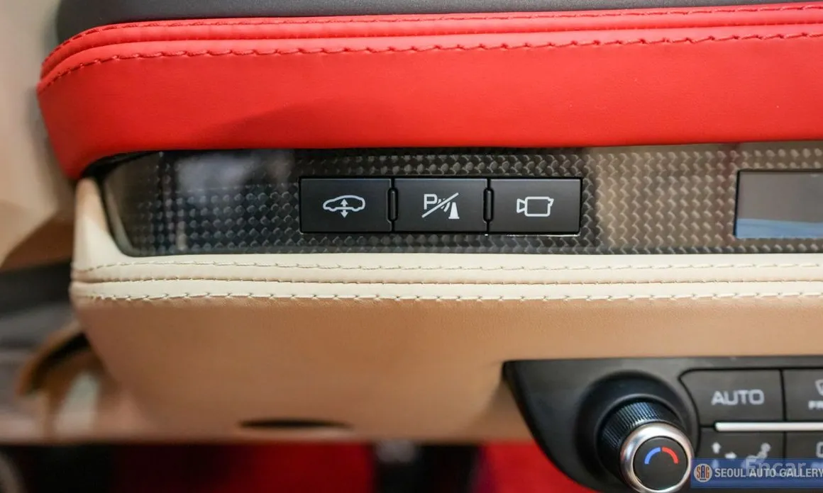 Фото 12 - Ferrari F8