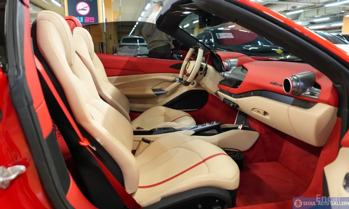 Фото 7 - Ferrari F8