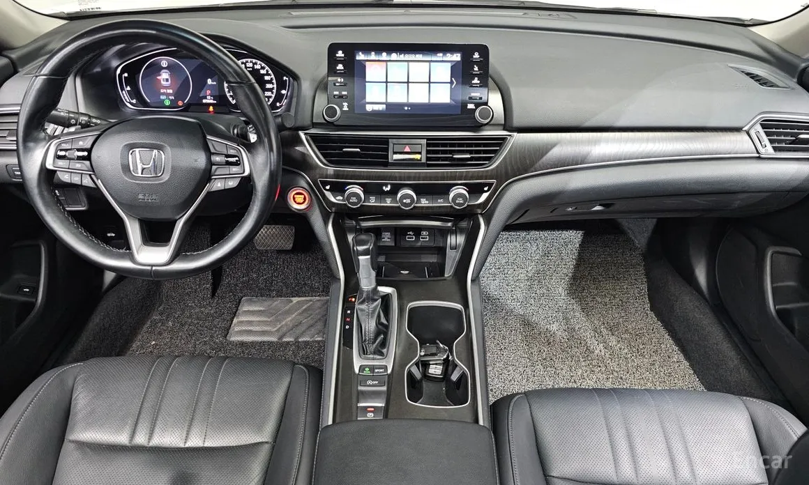 Фото 7 - Honda Accord