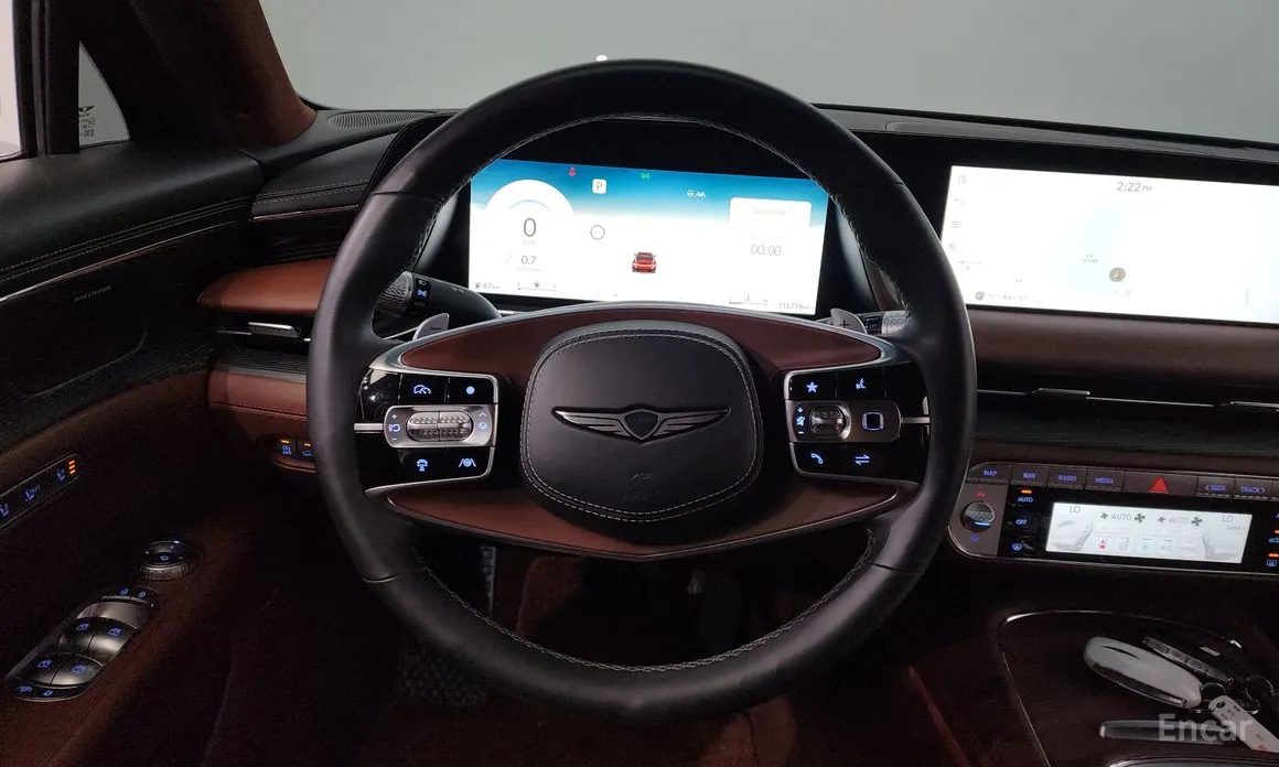 Фото 13 - Genesis G90