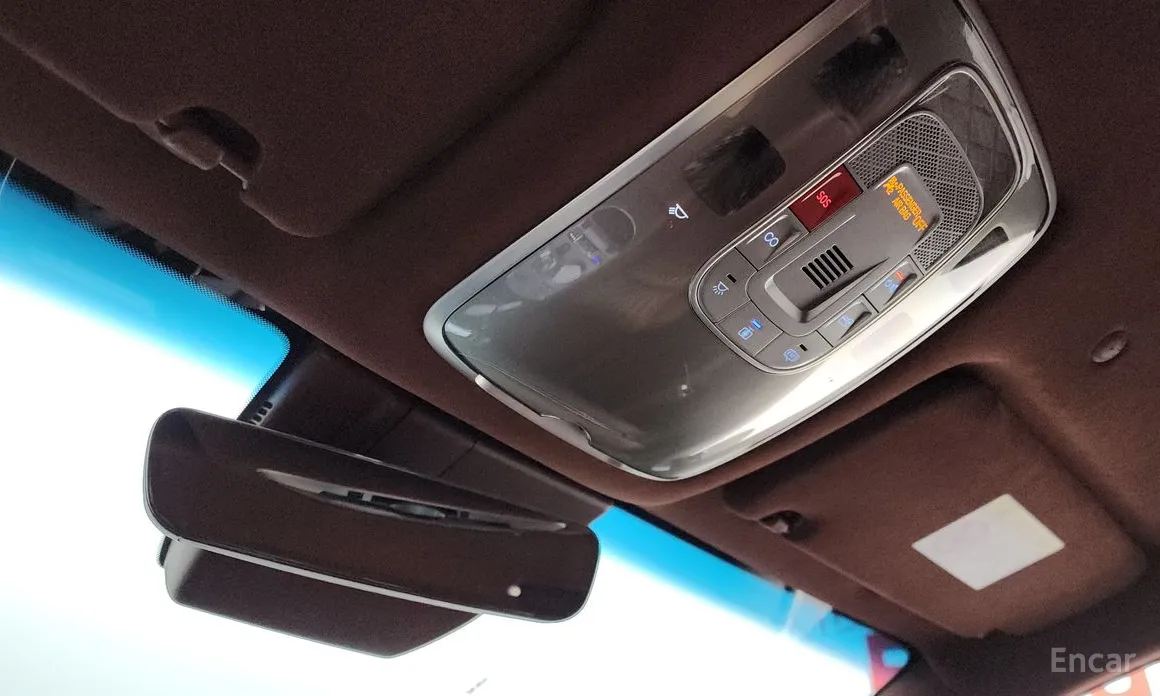 Фото 16 - Genesis G90