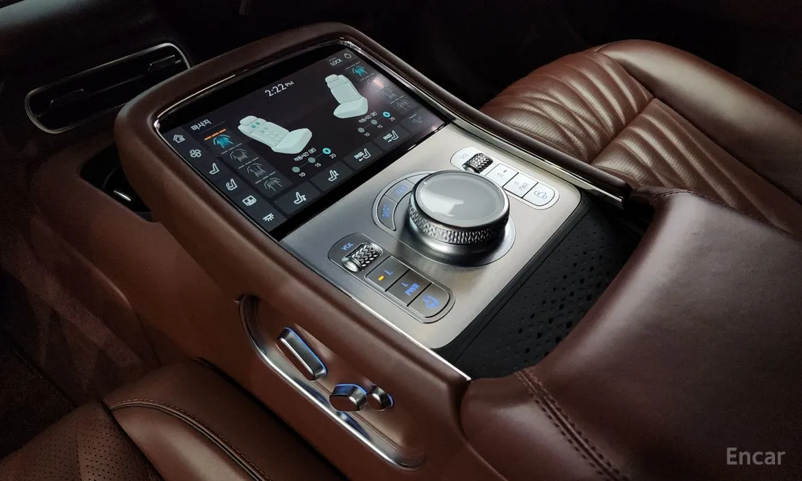 Фото 9 - Genesis G90