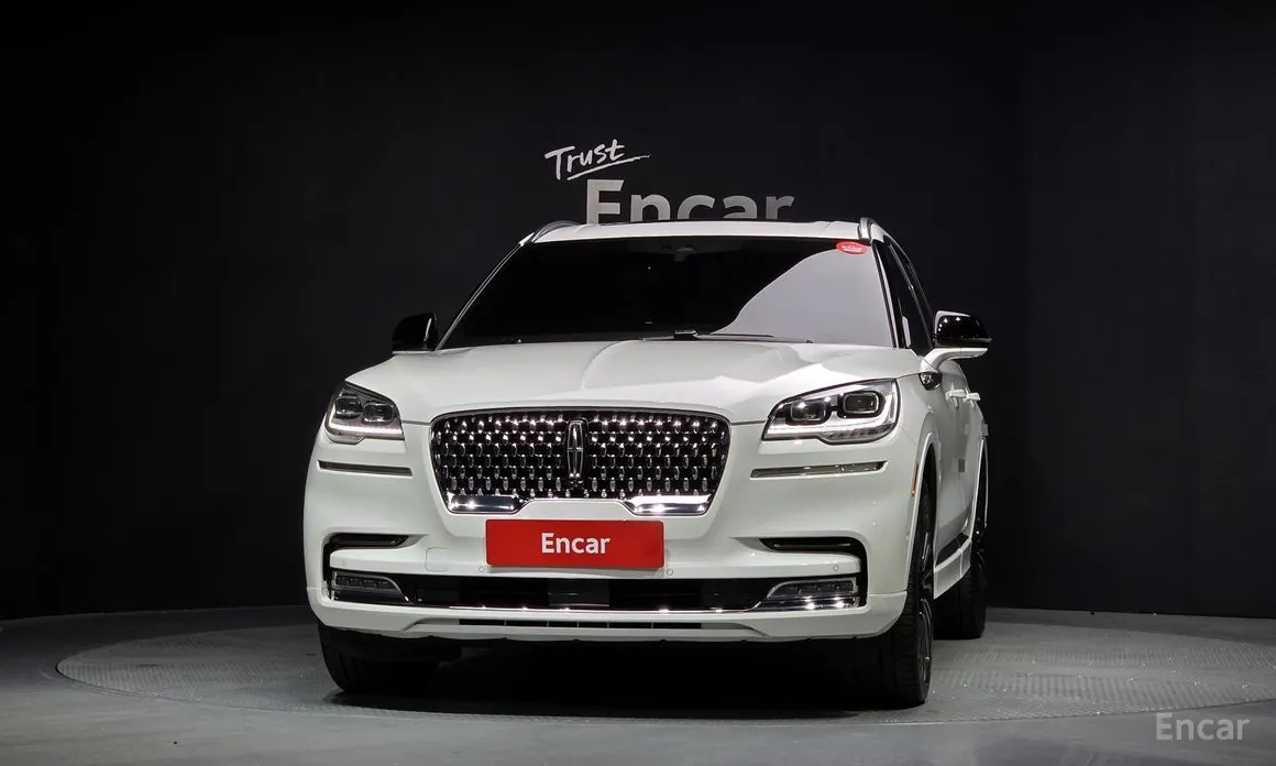 Фото 3 - Lincoln Aviator