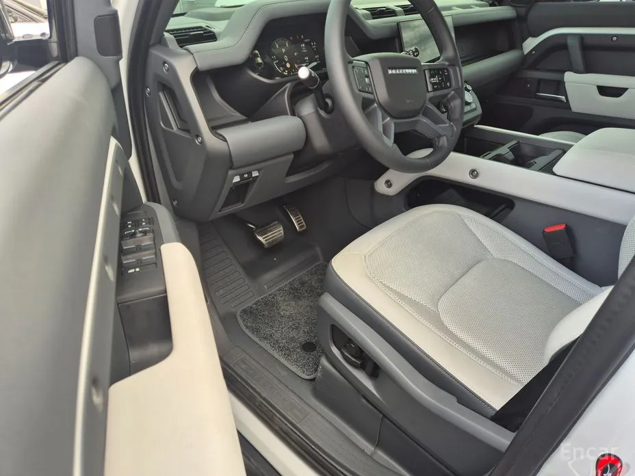 Фото 16 - Land Rover Defender