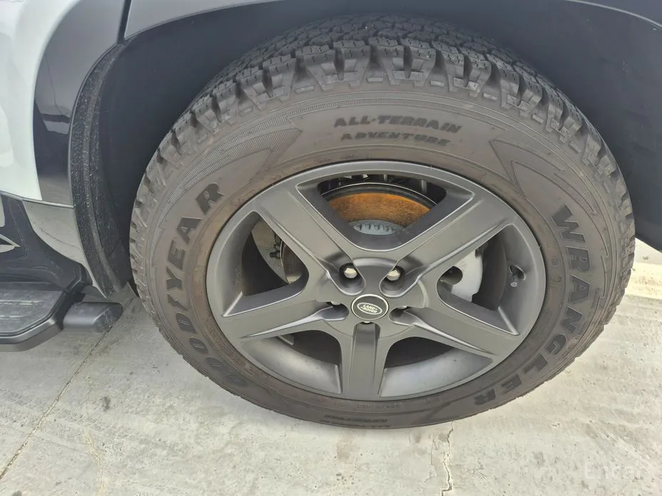 Фото 4 - Land Rover Defender