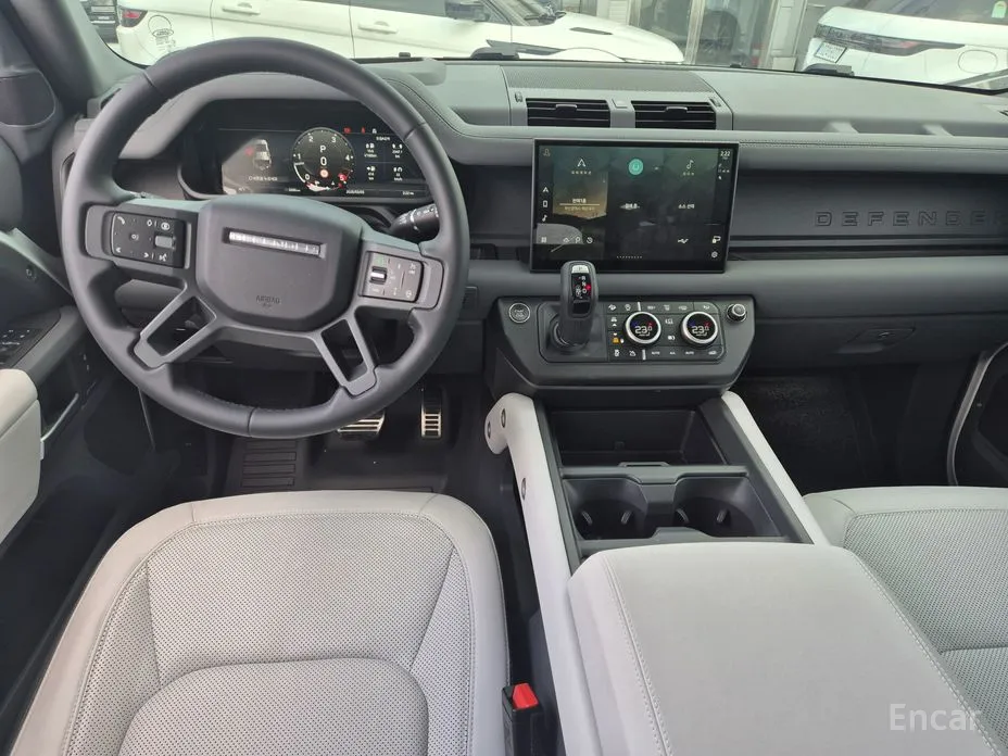 Фото 7 - Land Rover Defender