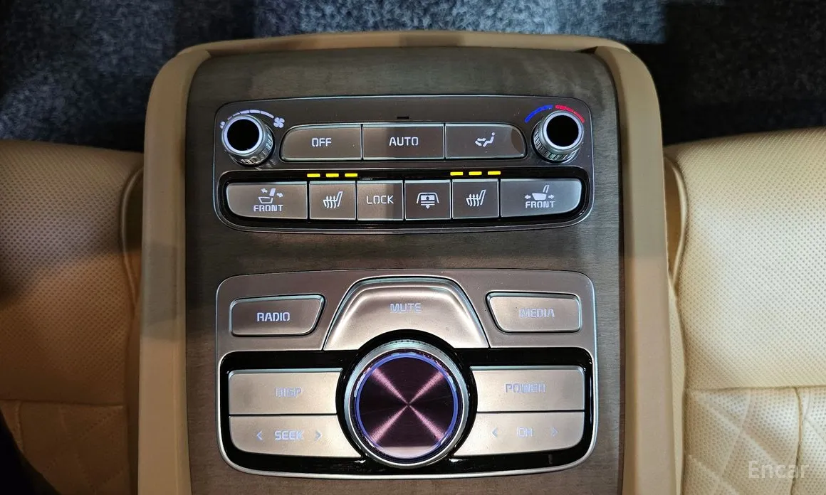 Фото 19 - Kia K9