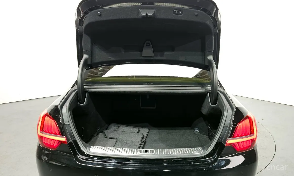 Фото 20 - Kia K9