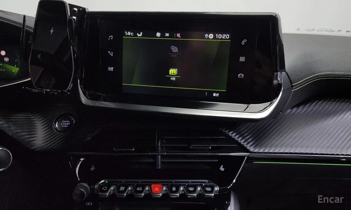 Фото 16 - Peugeot 2008