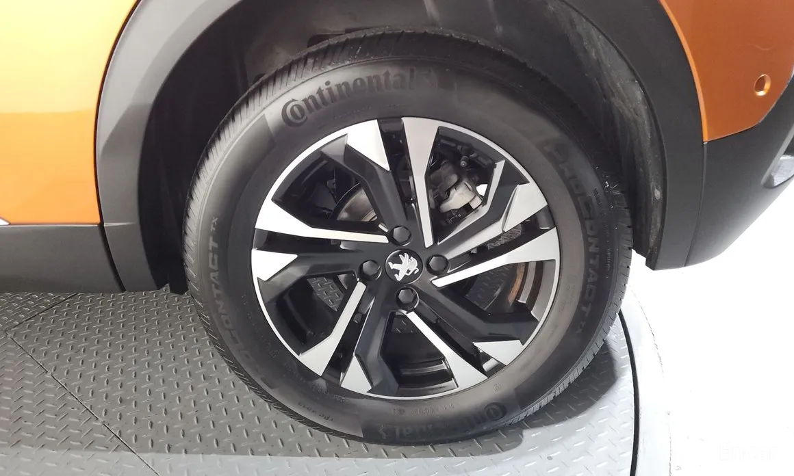 Фото 5 - Peugeot 2008