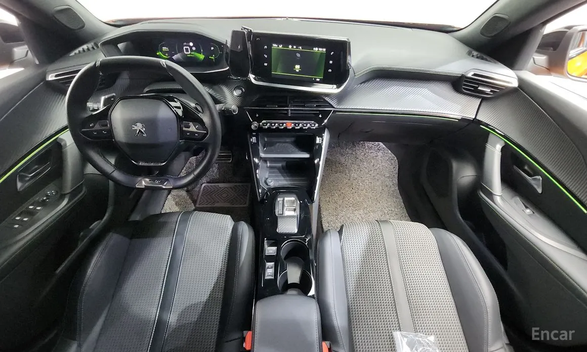 Фото 7 - Peugeot 2008