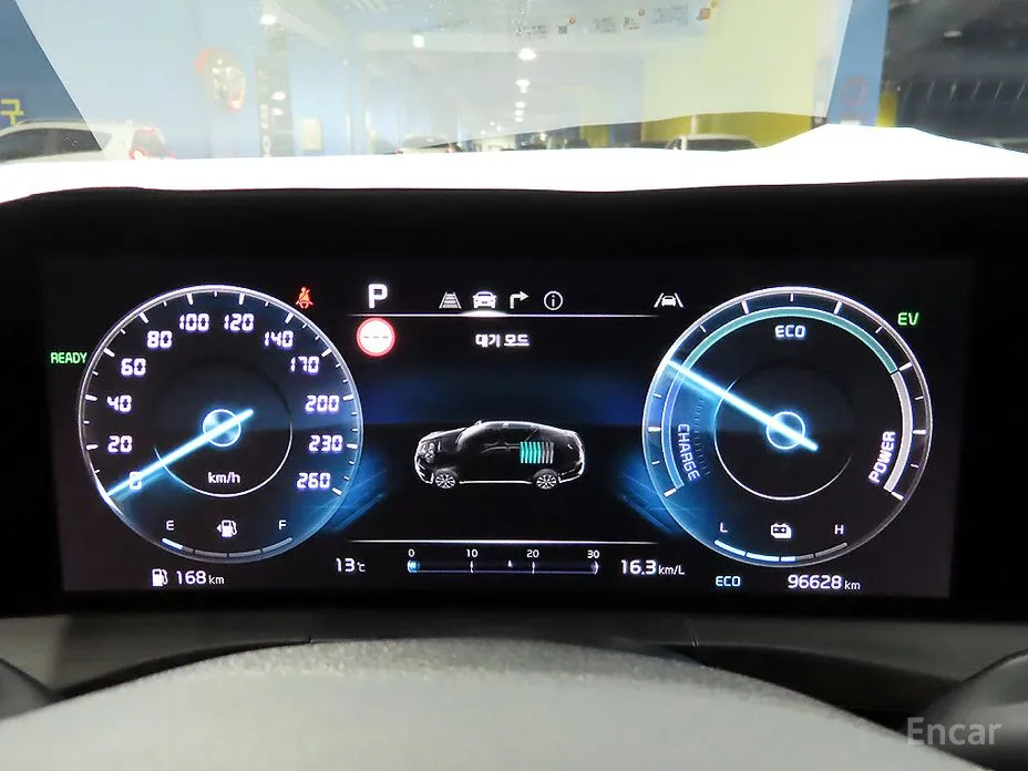 Фото 10 - Kia K8