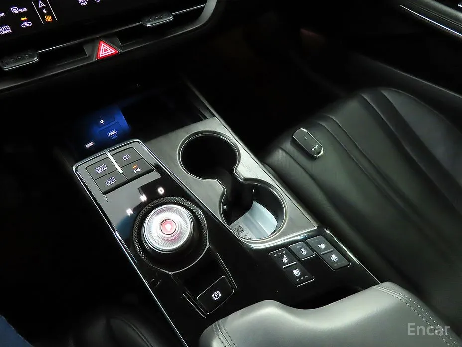 Фото 14 - Kia K8