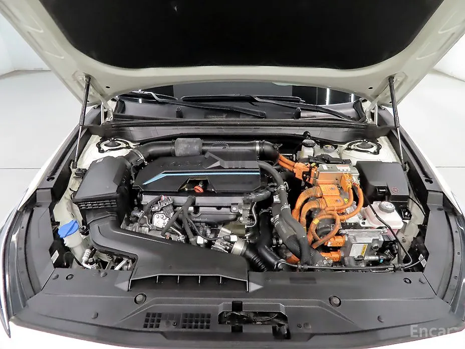 Фото 19 - Kia K8