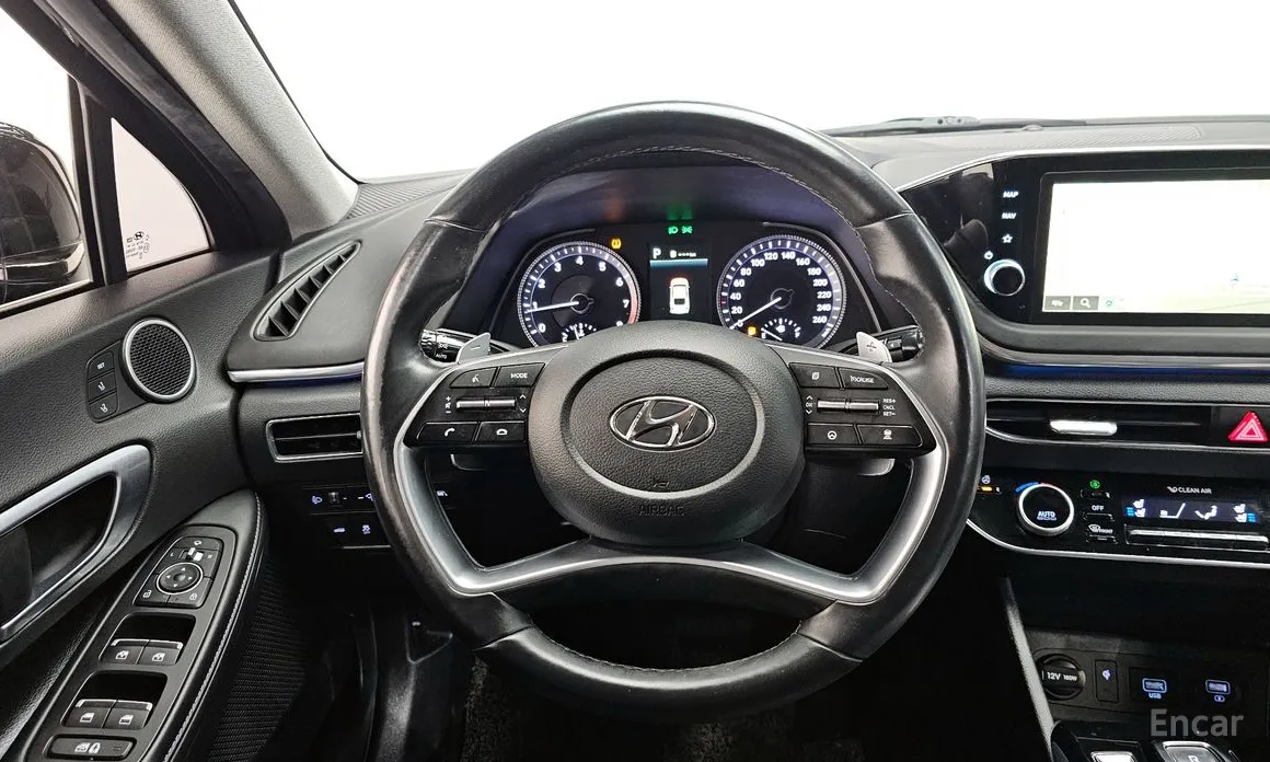 Фото 13 - Hyundai Sonata