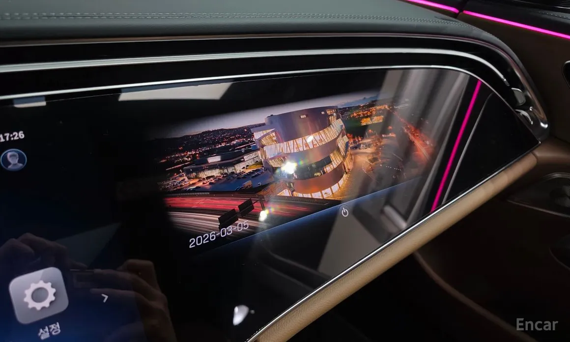 Фото 18 - Mercedes-Benz E-Class