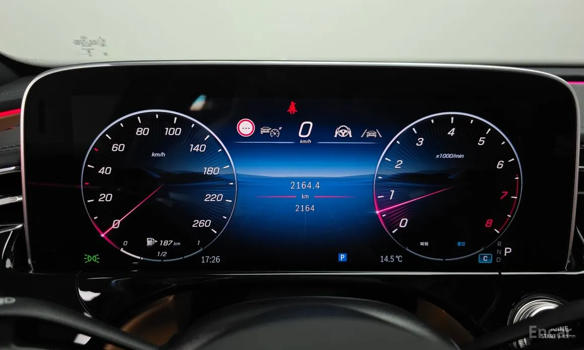 Фото 8 - Mercedes-Benz E-Class