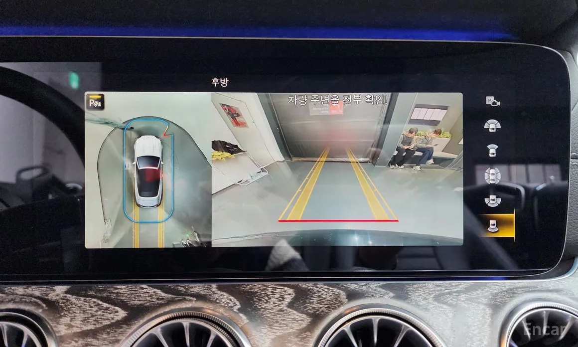 Фото 16 - Mercedes-Benz E-Class