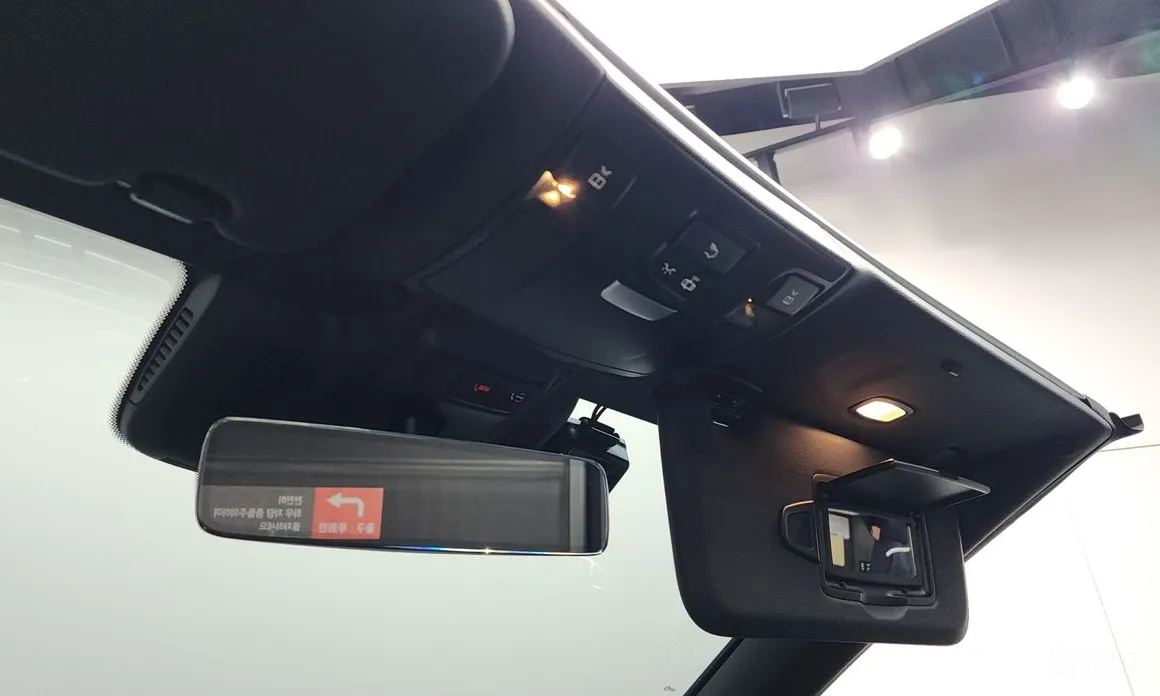 Фото 17 - Mercedes-Benz E-Class