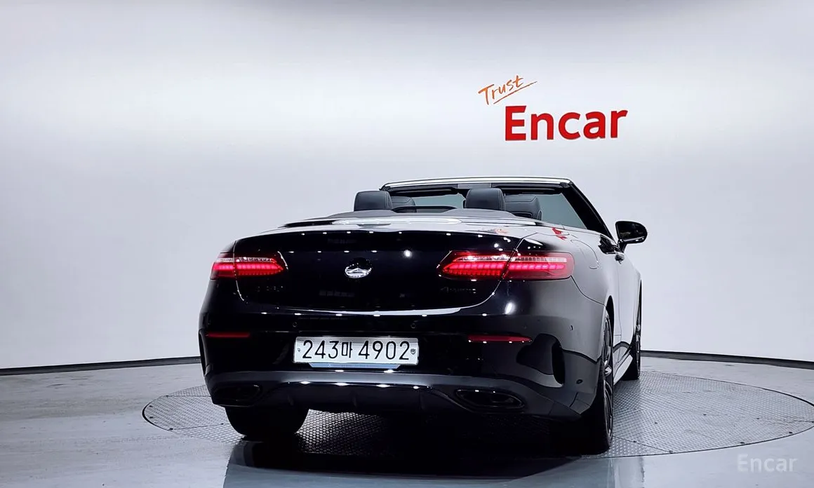 Фото 4 - Mercedes-Benz E-Class