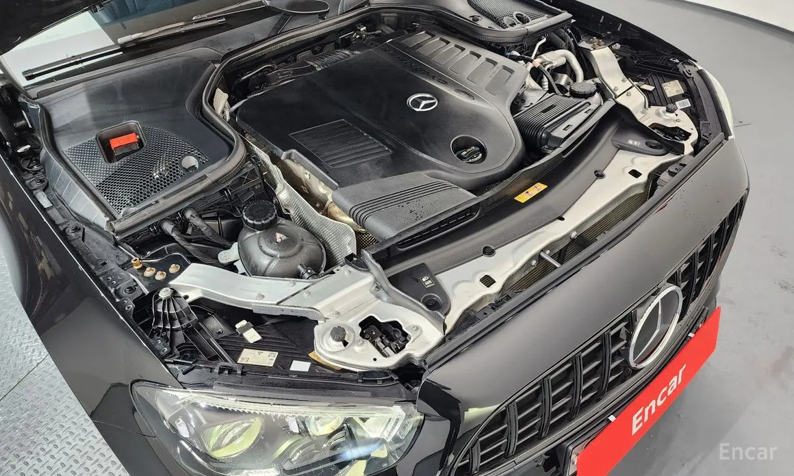 Фото 6 - Mercedes-Benz E-Class