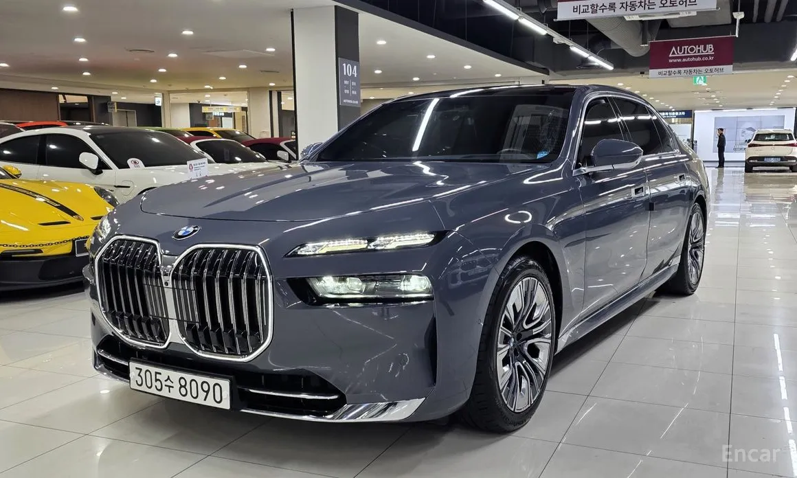 Фото 1 - BMW 7 Series