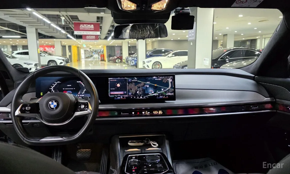 Фото 8 - BMW 7 Series