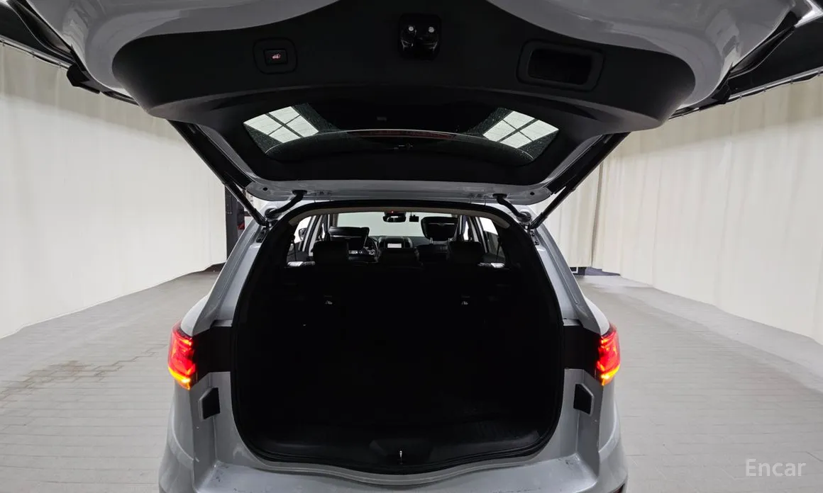 Photo 20 - Renault QM6