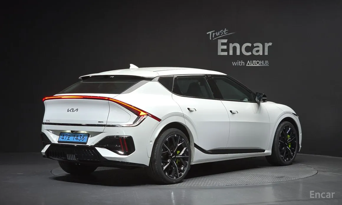 Фото 2 - Kia EV6